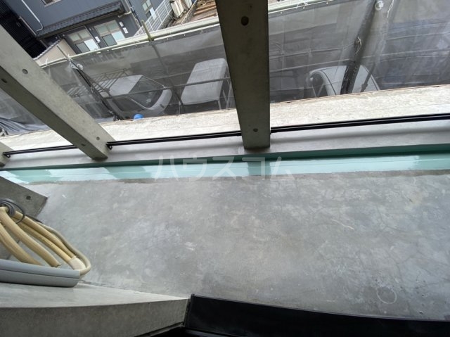 18/30 バルコニー