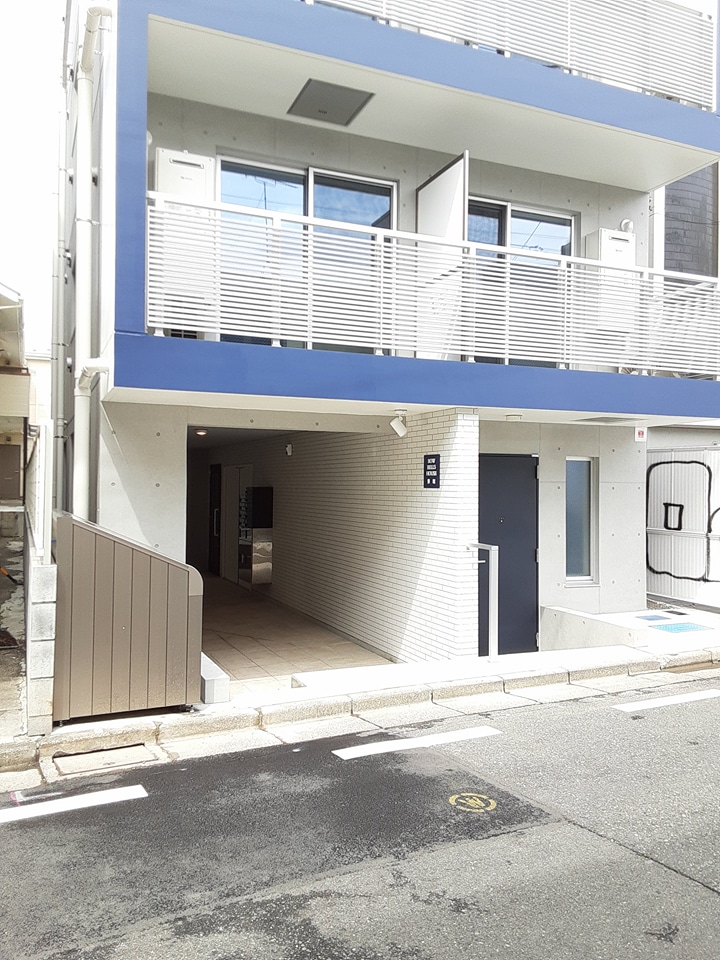 19/22 エントランス