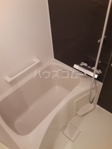 18/30 浴室