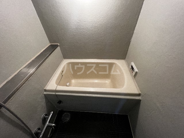 18/30 浴室