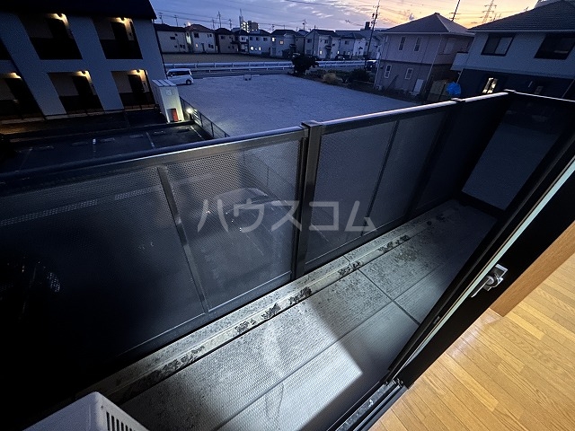 21/26 バルコニー