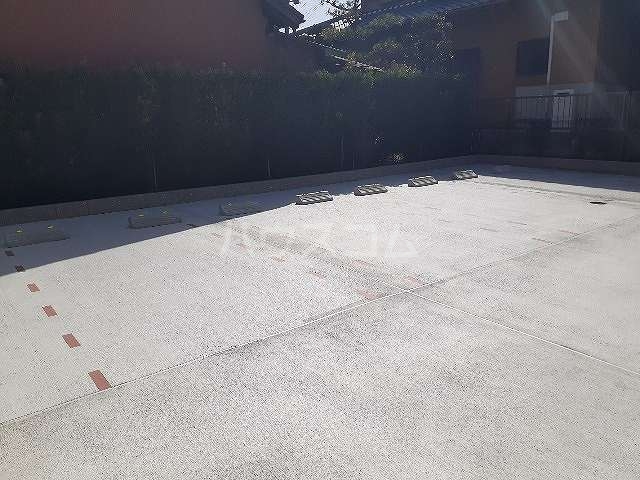 14/20 駐車場