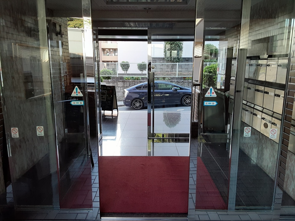 29/29 エントランス