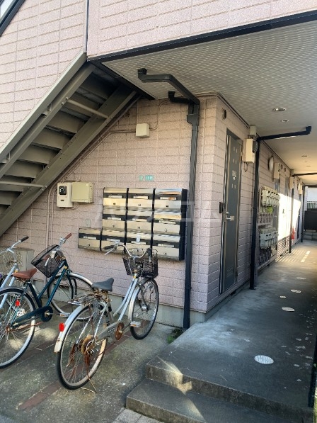 21/24 エントランス