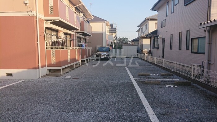 20/20 駐車場