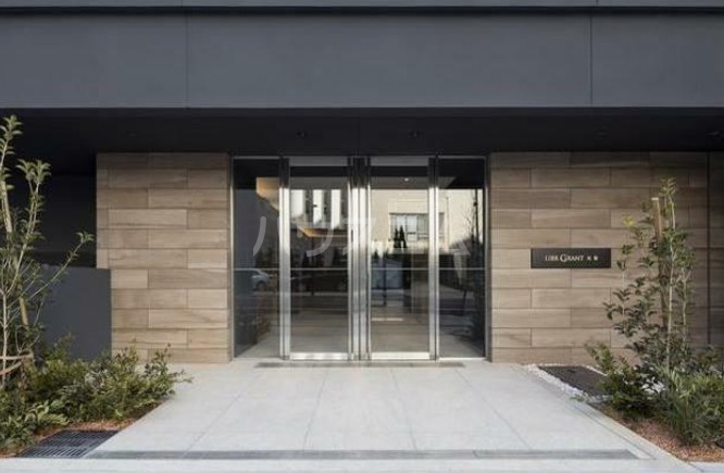 16/26 エントランス