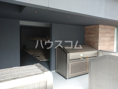 14/22 エントランス