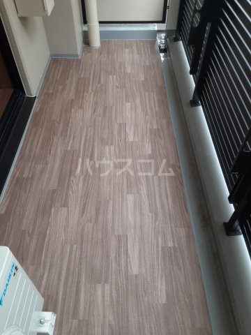 20/30 バルコニー