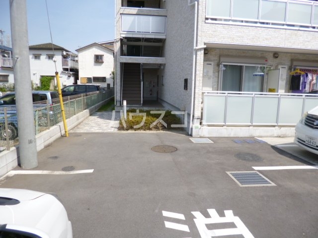 26/30 駐車場