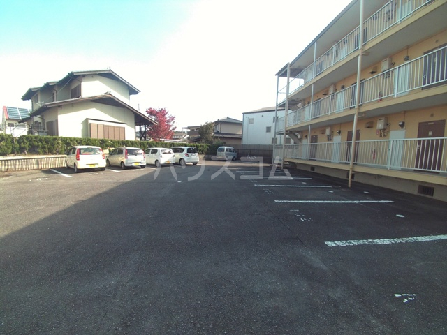 22/30 駐車場