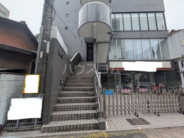 20/24 エントランス