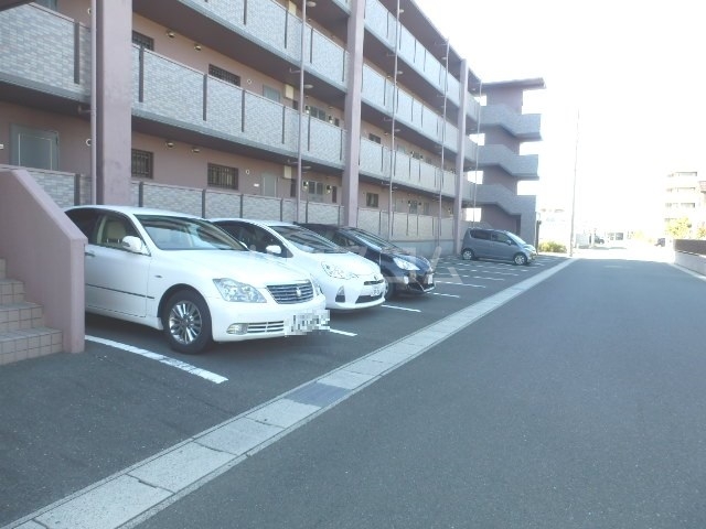 21/29 駐車場