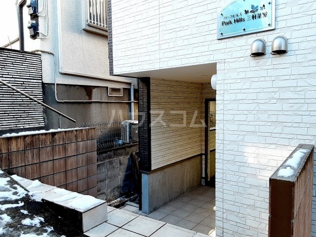 28/30 エントランス