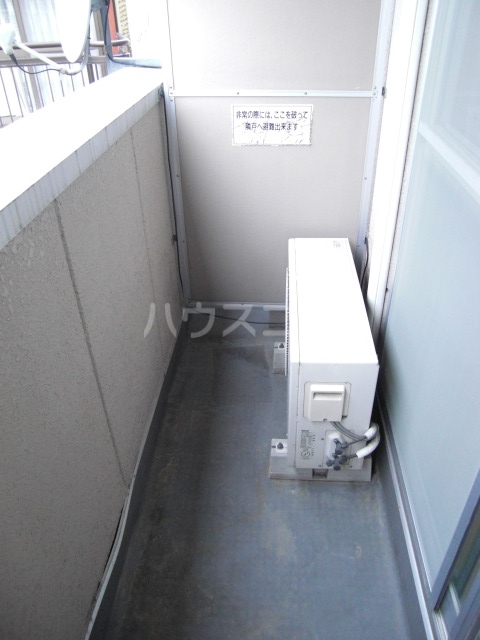 20/27 バルコニー