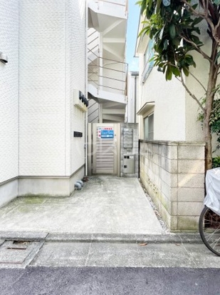 14/24 エントランス