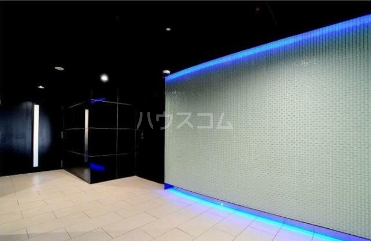 14/20 エントランス