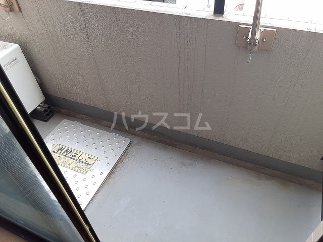 15/28 バルコニー