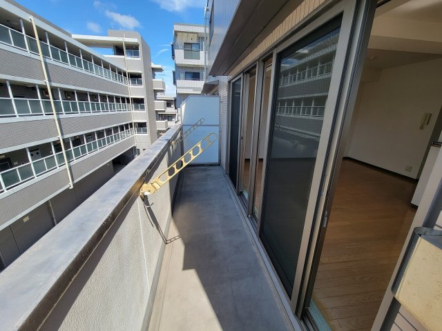 13/30 バルコニー