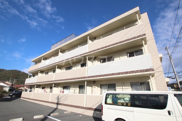 ドルチェ　ヴィータ　北館の外観