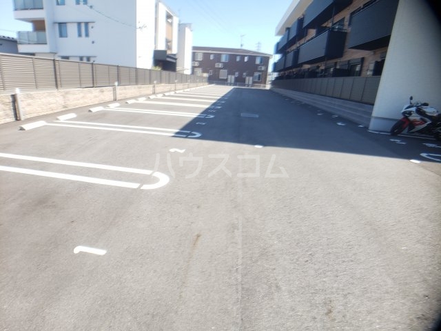 3/4 駐車場
