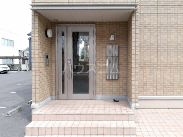 17/24 エントランス