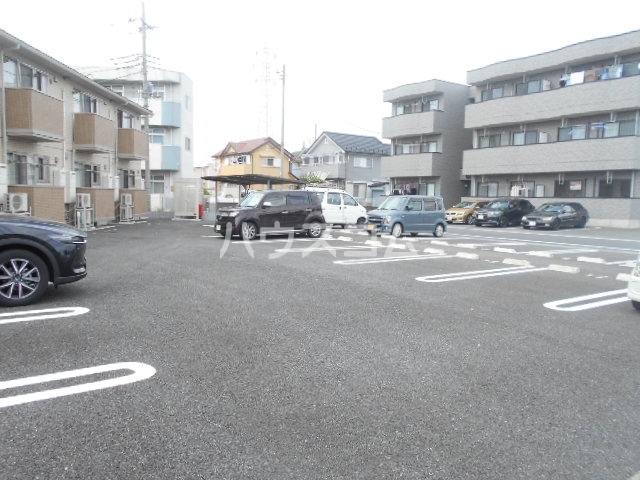 18/29 駐車場