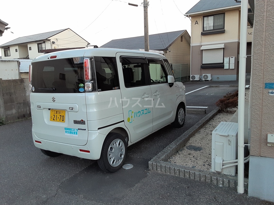 21/24 駐車場