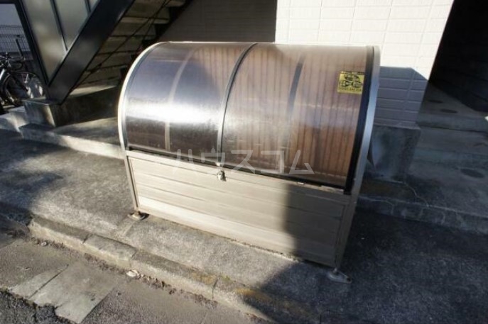 14/16 エントランス