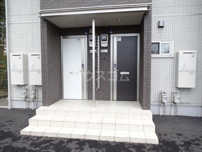 17/19 エントランス