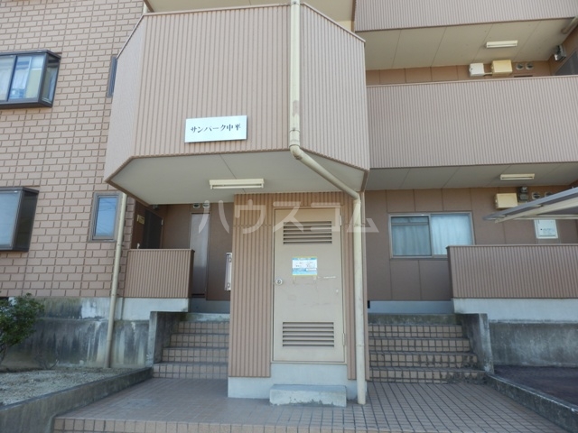 22/25 エントランス