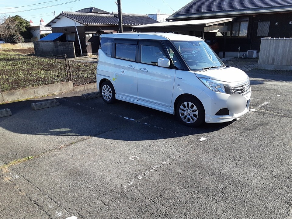 25/26 駐車場