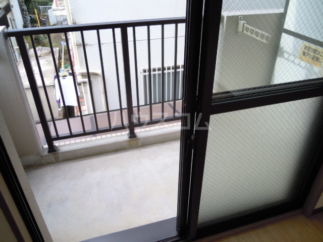 18/28 バルコニー