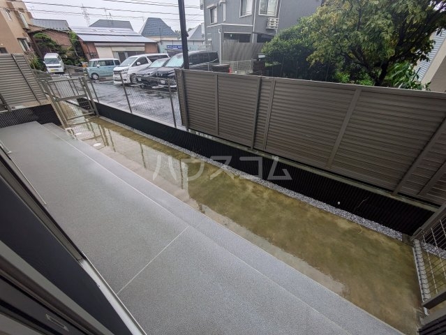 19/26 バルコニー