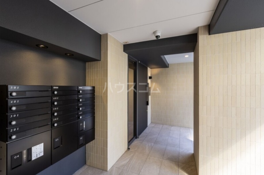 16/26 エントランス