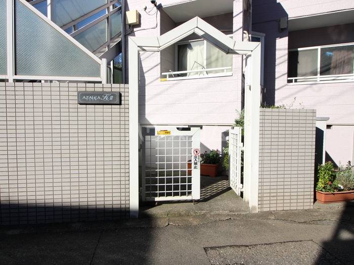 20/29 エントランス