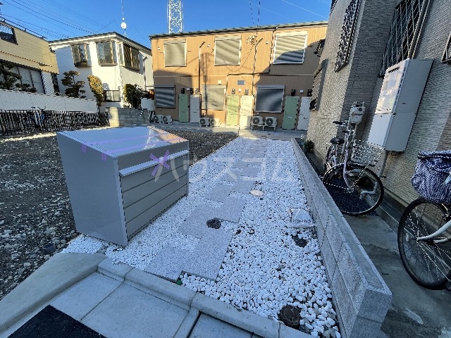 25/30 エントランス