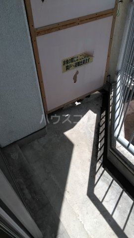 15/28 バルコニー