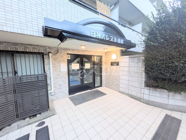 25/30 エントランス