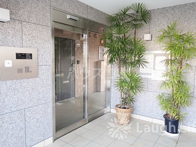 13/25 エントランス