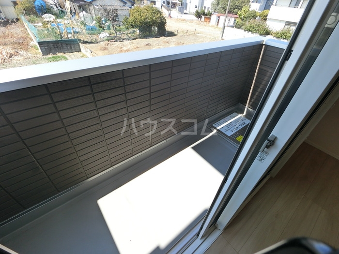 13/23 バルコニー