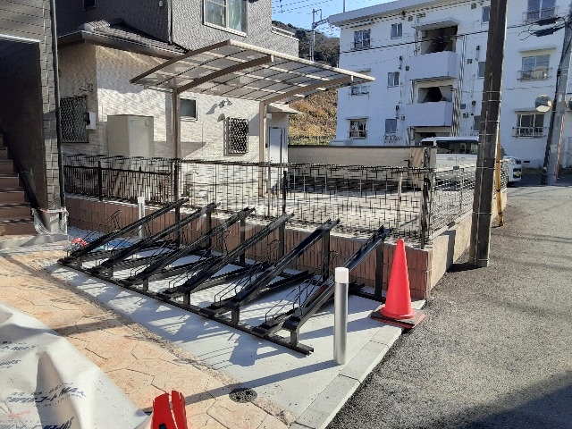 24/30 エントランス