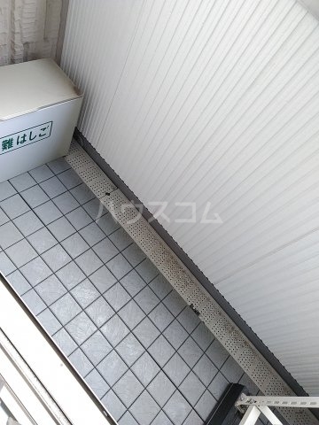 21/30 バルコニー