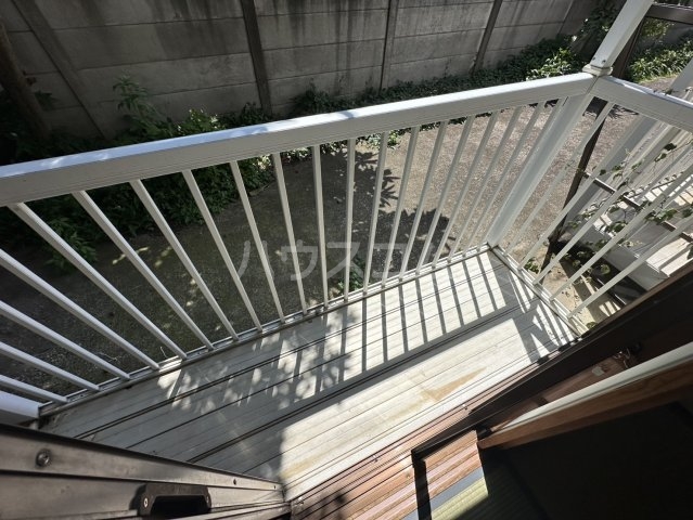 23/30 バルコニー