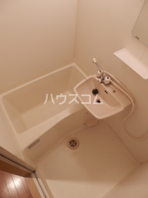 13/26 浴室