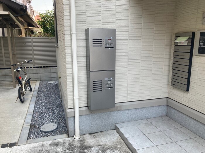 20/22 エントランス