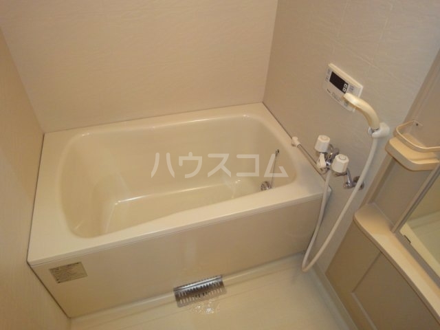 14/30 浴室