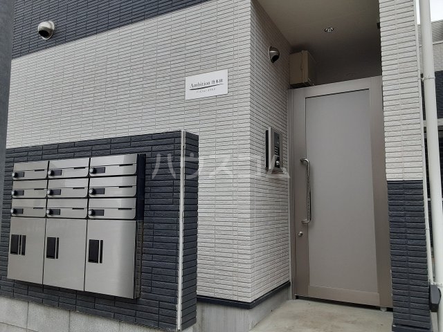 29/30 エントランス