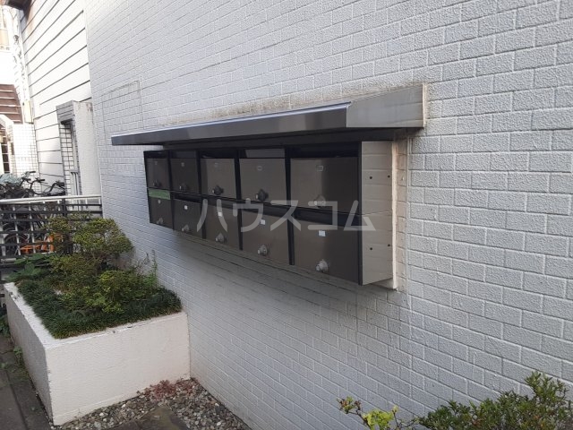 22/26 エントランス