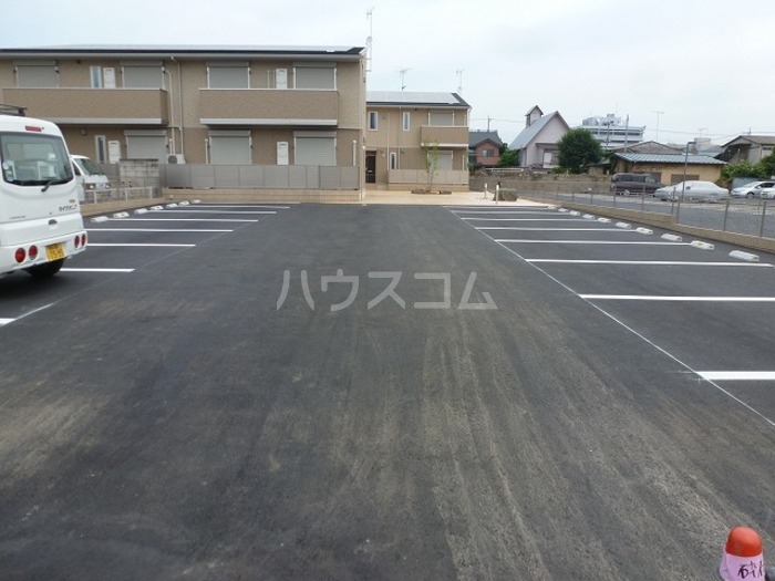 17/27 駐車場
