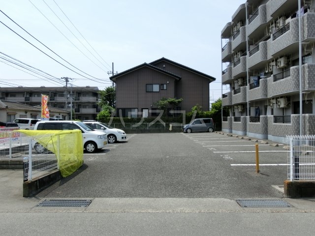 17/23 駐車場